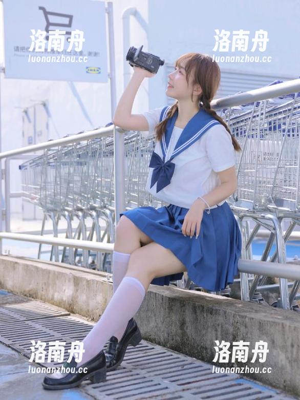 星颜社 - 潘思沁牛仔裤绚丽套图下载，让你掌握街头潮流的流行密码