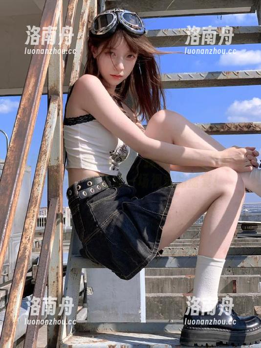 星颜社-袁圆 星颜社 - 免费写真集:探秘袁圆女神的美丽瞬间,带给您一场视觉的盛宴!