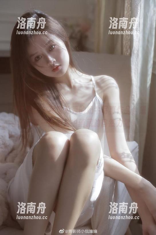 月下摄影-秀秀 月下摄影 - 尽览秀秀的奶牛写真作品,感受每一张照片中蕴藏的自然力量
