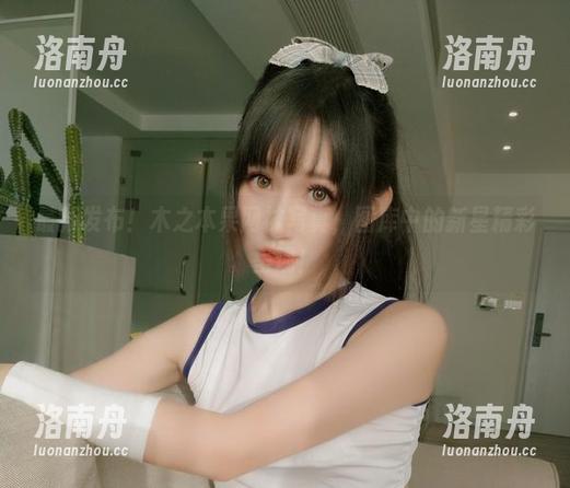 最新发布！木之本果网袜写真，图库中的新星精彩呈现！
