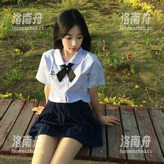 果团网-王语纯 果团网 - 王语纯温柔写真特辑:独家原图资源,为你展现她的独特魅力!
