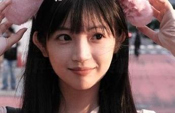 黑与白的交融：果团网福利图集带你穿越纯粹与复杂的美感世界