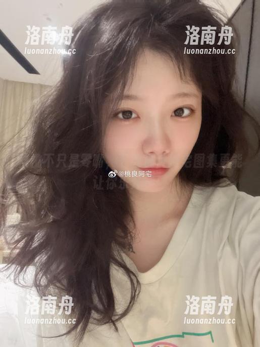 桃良阿宅 核桃不只是零嘴,下载桃良阿宅图集更能让你乐开怀!