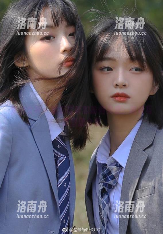 梦丝女神 - 拾起雪馨的瑜伽灵感：独特写真图册合集