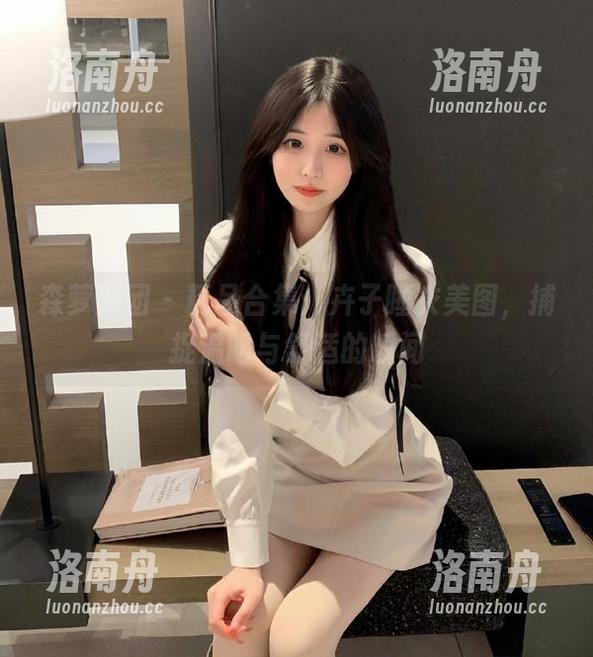 森萝财团-卉子 森萝财团 - 精品合集:卉子睡衣美图,捕捉温暖与舒适的瞬间