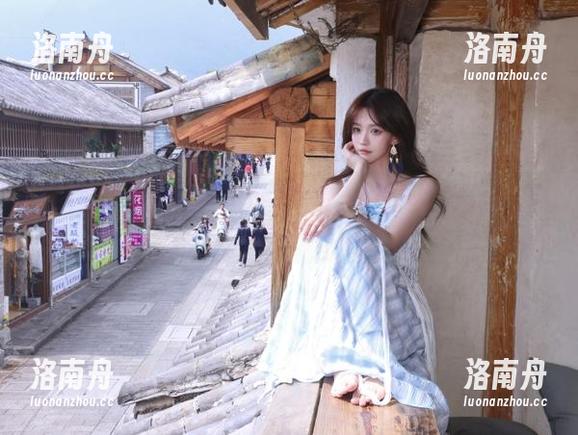 森萝财团 森萝财团为您呈现粉衣白丝合集,分享美好与享受,每一张都是心灵的滋养