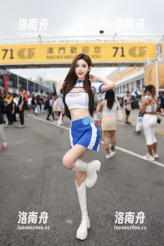 模范学院 - Arude薇薇修女的迷人之旅：分享原图和精致合集，不容错过