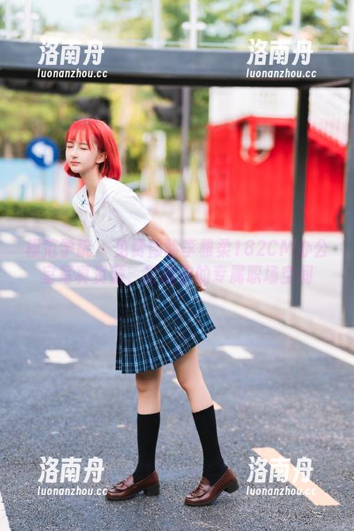模范学院-李雅柔182CM 模范学院 - 免费体验李雅柔182CM办公室写真资源,打造你的专属职场空间