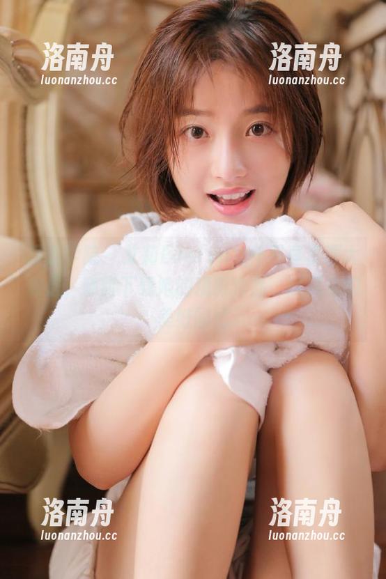 模范学院-艾莉Evelyn 模范学院 - 艾莉Evelyn女仆写真资源大放送,随时下载她的精彩作品,珍藏你的美好回忆