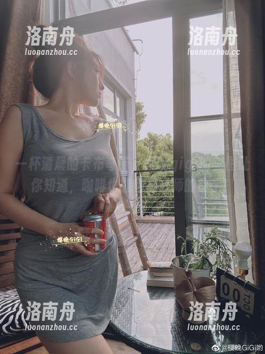 樱晚gigi 一杯清晨的卡布奇诺,樱晚gigi的美图让你知道,咖啡也能当摄影师的助手!