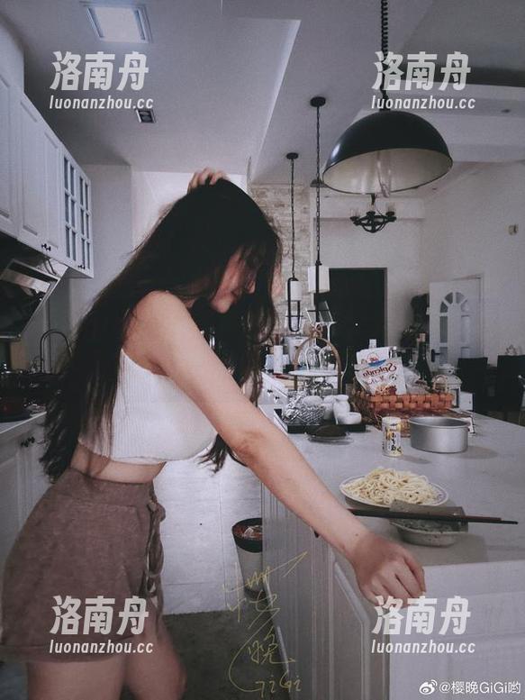 樱晚gigi美足写真惊艳发布，海量免费资源等你来下载，快来加入！