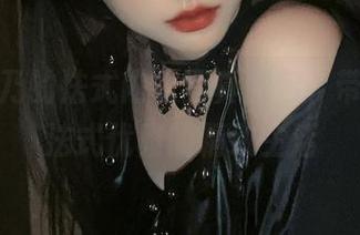 清水由乃的法式内衣写真图包，带你领略法式优雅的精致生活