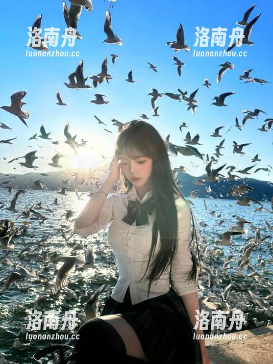 爱蜜社-果儿Victoria 爱蜜社 - 私拍果儿Victoria学妹原图来袭,保证让你笑得合不拢嘴的精彩瞬间!