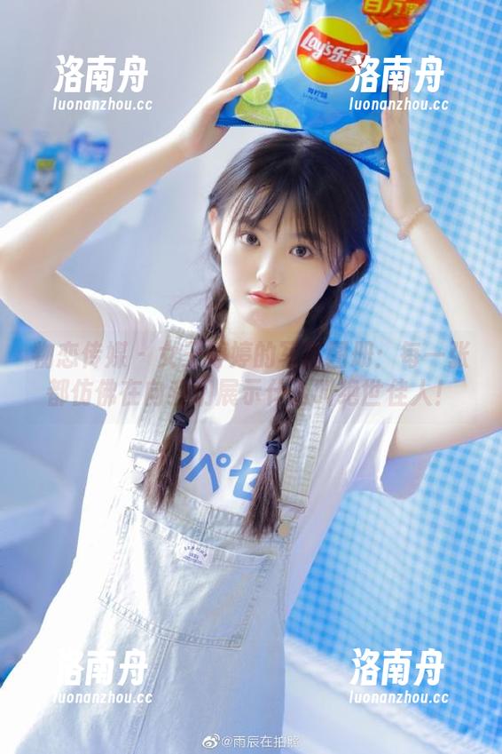 物恋传媒 - 女王婷婷的写真图册：每一张都仿佛在向我们展示什么叫绝世佳人！