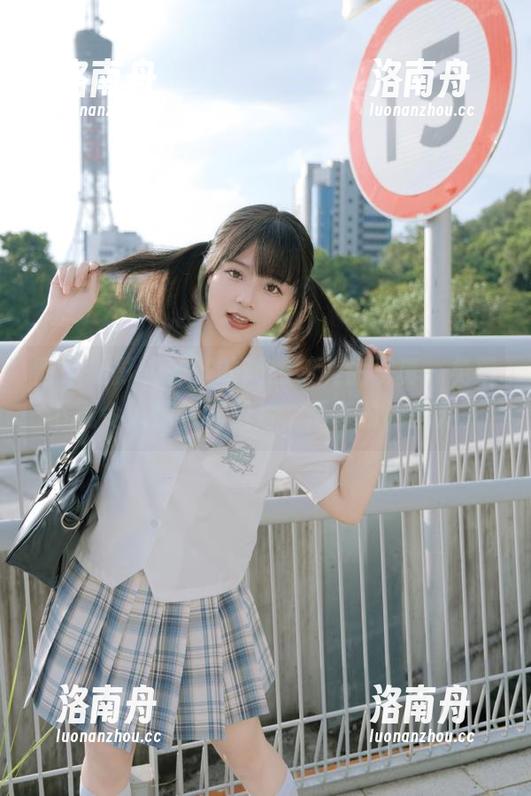 甜予摄影-齐齐 甜予摄影 - 齐齐的高跟鞋美丽写真,免费下载令人惊艳的图片,尽享时尚魅力。