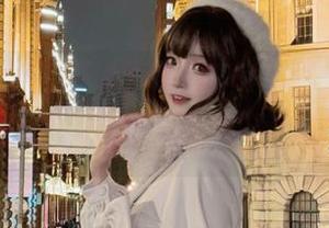 来自“祖木子”的“兔玩绿草坪”系列套图分享，尽享摄影艺术之美！