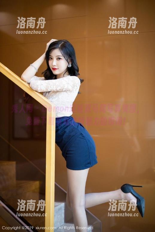 秀人网-Demon瑶瑶 秀人网 - Demon瑶瑶双马尾写真美图,免费下载展现独特魅力的瞬间!