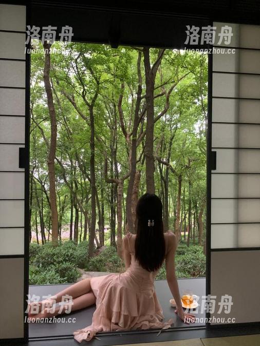 秀人网-Egg-尤妮丝Egg 秀人网 - 连体衣里的Egg-尤妮丝Egg:私房原图大揭秘,果然不是我想的那么简单!