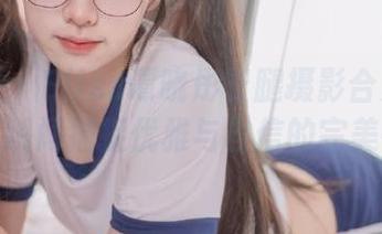 秀人网 – Elise谭晓彤长腿摄影合集最新更新，瞬间捕捉优雅与自信的完美平衡！