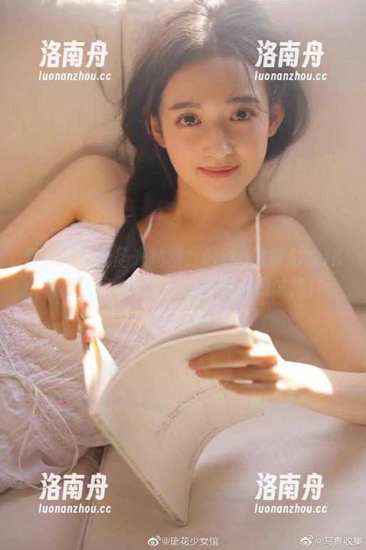 秀人网-Elise谭晓彤 秀人网 - 无圣光加持,Elise谭晓彤的JK写真犹如一场无法回避的灵魂试炼!