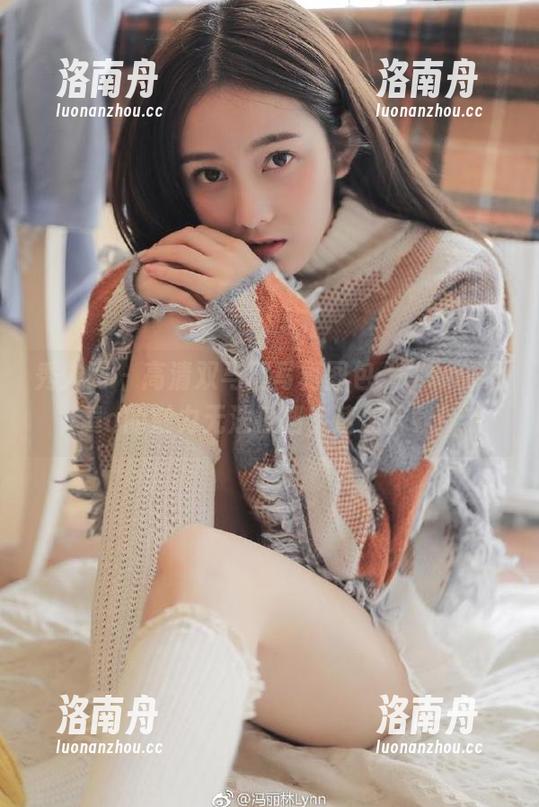 秀人网 - 高清双马尾写真图包，一颗甜蛋黄a的魅力无法抵挡，速速下载！