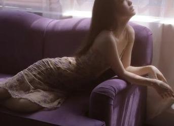 秀人网 – 佘贝拉Bella写真套图：白衣天使护士的优雅与专业之美