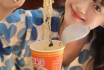 秀人网 – 收录八宝icey少女福利图集，捕捉青春瞬间的迷人与神秘！