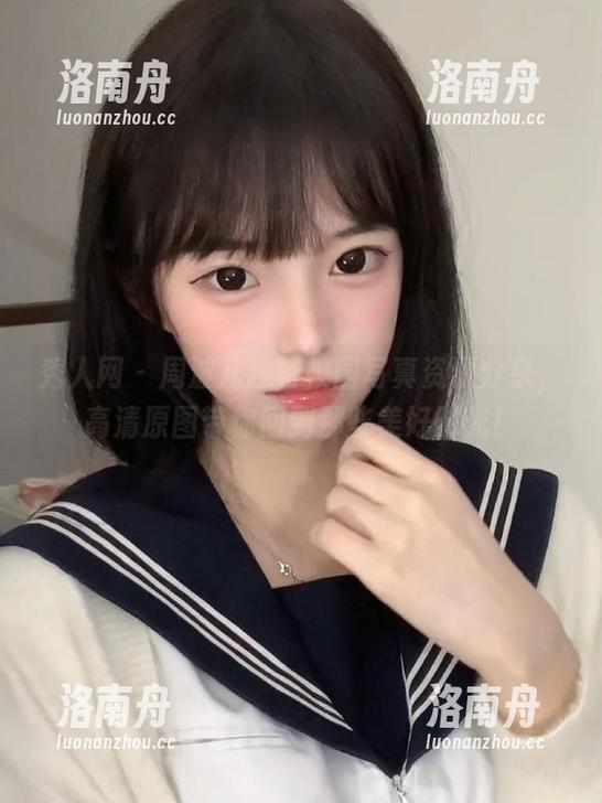 秀人网-周波儿 秀人网 - 周波儿独特校园写真资源分享,高清原图带你回到那些美好时光!