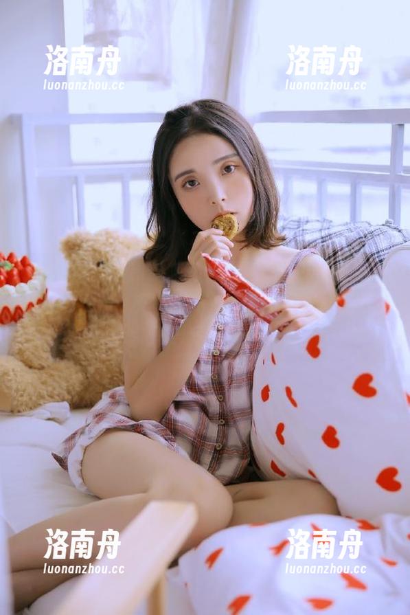 秀人网-安然anran 秀人网 - 莱昂纳多可能也会嫉妒的艺术:安然anran灰丝的高清原图,画面美到让你开始质疑人生!
