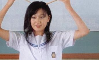 秀人网 – 杏子Yada清纯写真套图，唤醒你心底最美好的回忆！