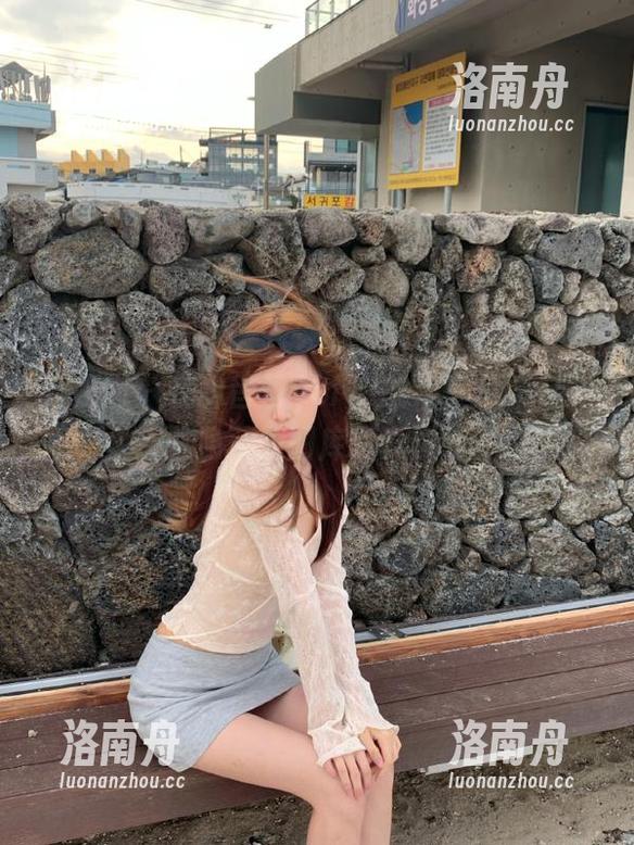 秀人网-林昔予yorki 秀人网 - 在林昔予yorki的浴室里,寻找那些隐藏的图库写真瞬间!