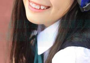 秀人网 – 白甜比基尼写真高清资源首发，完美捕捉夏日的清新与活力！