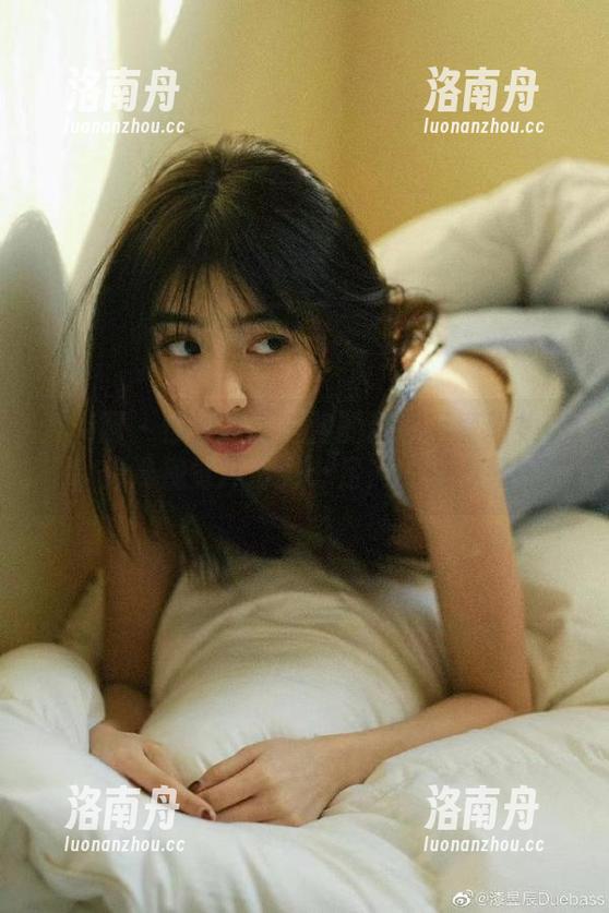 秀人网-萌白酱 秀人网 - 你见过萌白酱的套装写真图集吗?保准视觉冲击力十足,震撼心灵!