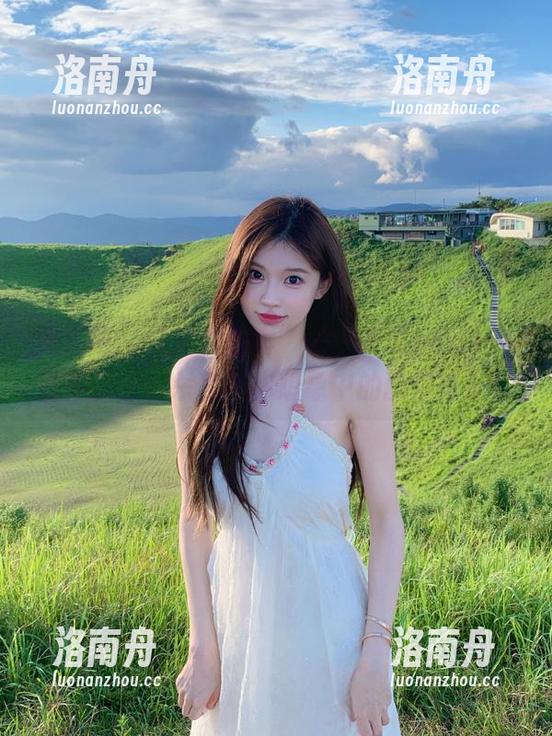 秀人网-蓝夏akasha 秀人网 - “皮衣盛宴”——蓝夏akasha私拍美图秒杀所有你想象中的酷炫搭配!