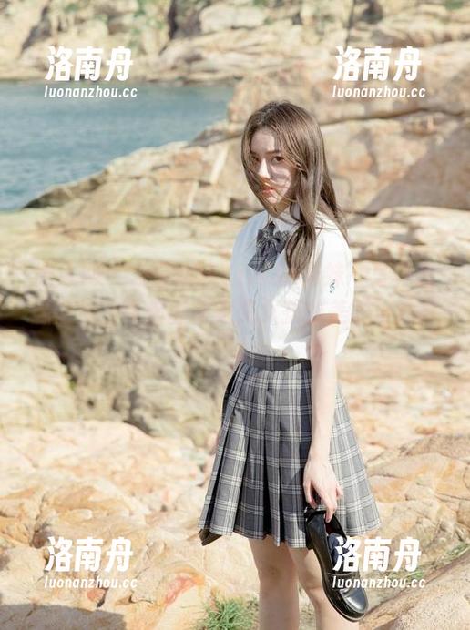 秀人网-金幼汐Vivian 秀人网 - “金幼汐Vivian妹妹”写真资源之旅,带你重新定义女孩的美丽与纯真!