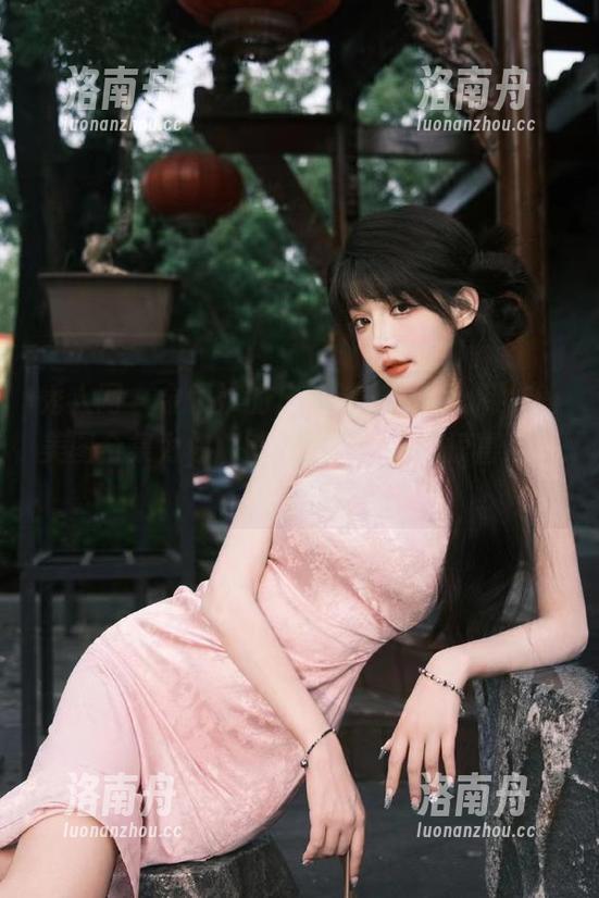 秀人网-金悦汐 秀人网 - 金悦汐的户外时光,精心制作的美图合集为你解锁每一处自然的惊喜与灵感!