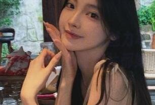 秀人网 – 麻吉小兔子白裙魅力写真合集：回归自然的她，每张图片都如诗如画