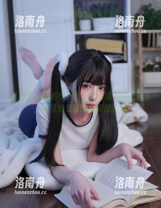 秀人网 - 麻布学妹甜心写真精美合集资源，记录她欢快而甜美的瞬间