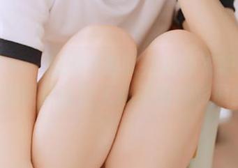 秀人网 – 一起探索黄歆苑的连衣裙作品集，发现那些让人心动的精彩原图!