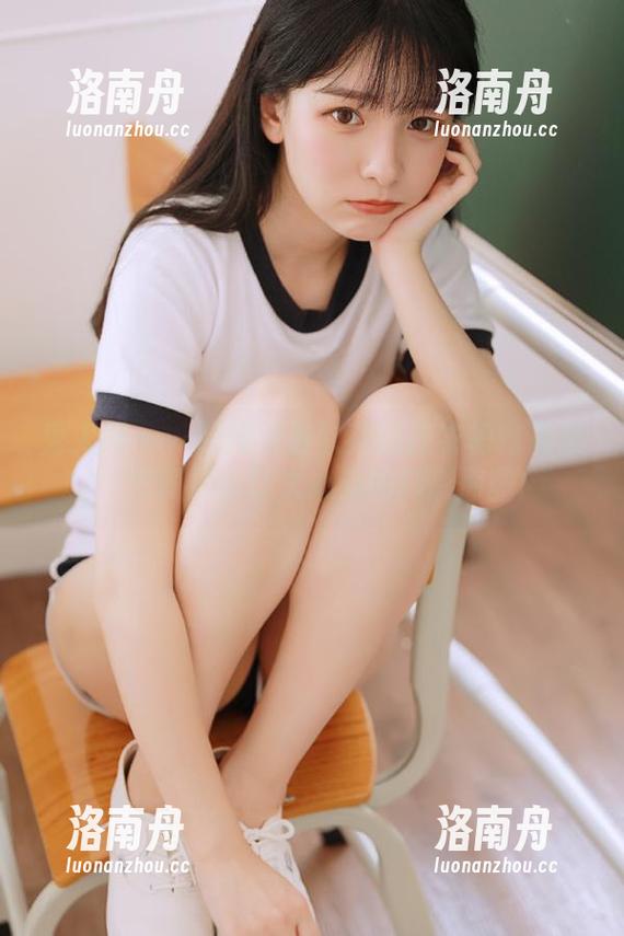 秀人网-黄歆苑 秀人网 - 一起探索黄歆苑的连衣裙作品集,发现那些让人心动的精彩原图!