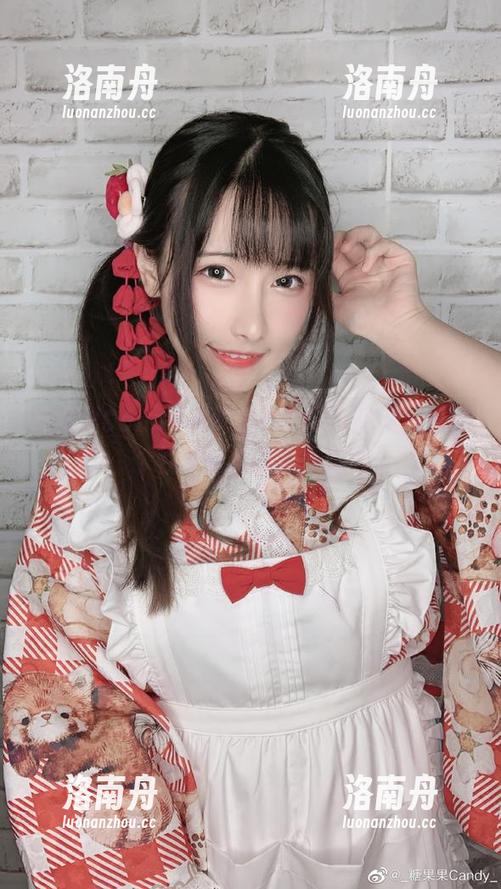 糖果果Candy 糖果果Candy灰色卫衣高清作品集:展现个性与魅力的完美结合