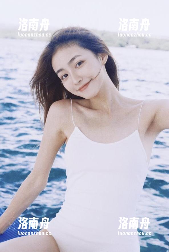 紧急企划-小恩 紧急企划 - 小恩用婚纱写真诉说心声,照片展现她对未来的美好期待与梦想