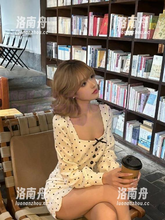 紫色哒豚豚 微密圈 - 邀您一同欣赏“紫色哒豚豚”的写真魅力,散图精选图集带你领略不一样的风情!