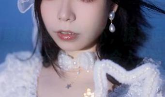 在自闭颜球球独特视角下，探索运动主题下的美丽图像作品，令人心醉！