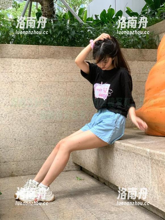 舞蹈生日记-李零 舞蹈生日记 - 下载李零的眼镜写真:网盘里的视觉盛宴,别错过!