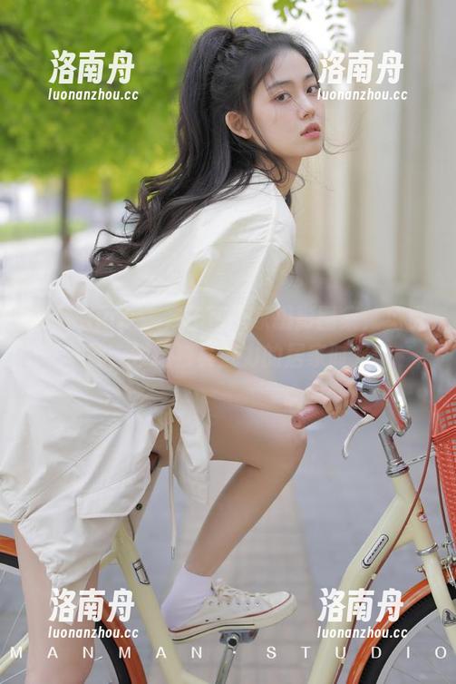 花漾show - 方子萱居家摄影图集，免费下载，领略独具魅力的居家时光！