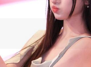 花漾show – 最新更新：柴婉艺Averie灰丝套图，让你沉醉于艺术的海洋
