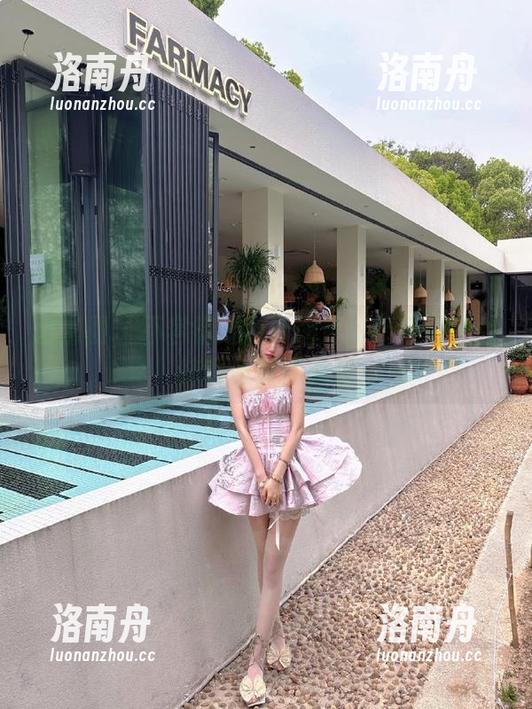 葛征 微密圈 - 不容错过最新图库:葛征引领丝袜制服时尚趋势