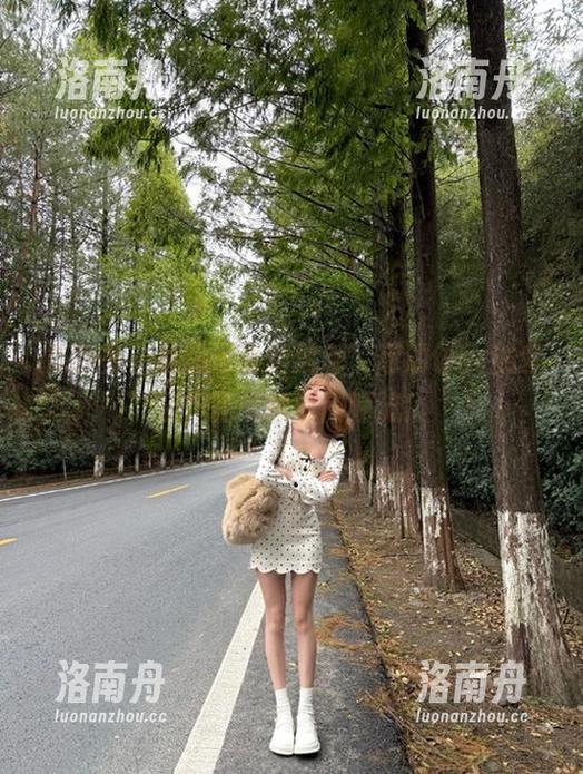 葱油饼er 微密圈 - 私拍写真新风潮,葱油饼er的套装作品引领时尚潮流!