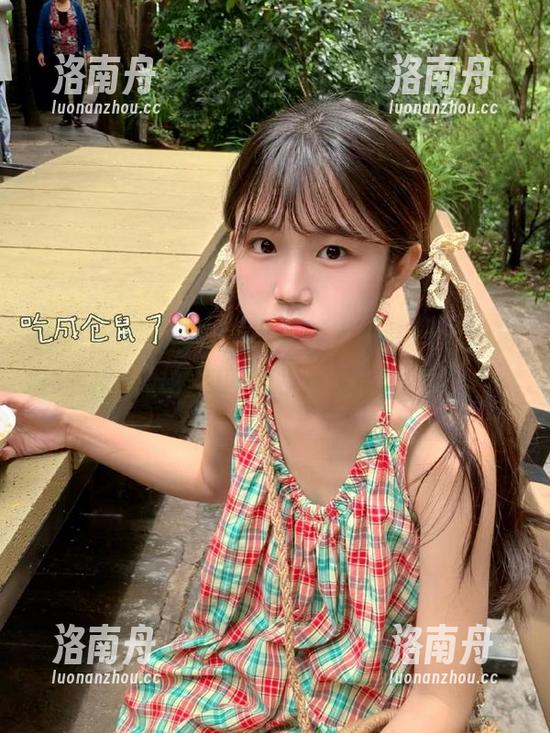 蜜桃社-木楠Nan 蜜桃社 - 高清写真更多,木楠Nan女神资源撞击你的视网膜,让你回味无穷!